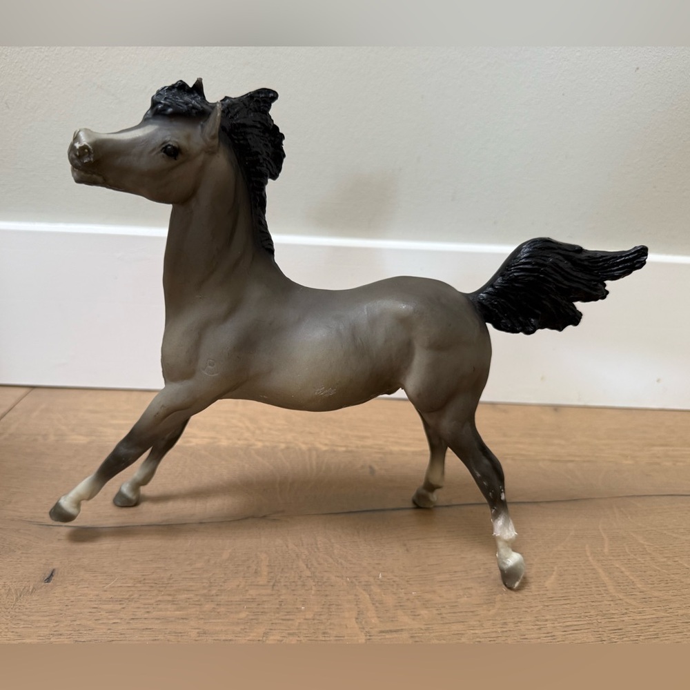 Vintage Breyer Smoky The Cow Horse #69 Gray 1981-1985 Traditional Series